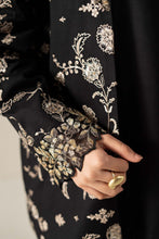 Load image into Gallery viewer, 2 Piece Embroidered Linen Suit in Black