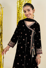 Load image into Gallery viewer, Girls 3 Piece Embroidered Velvet Suit - Black