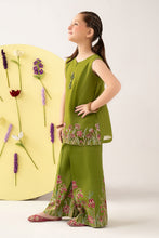 Load image into Gallery viewer, Green 2 Piece Embroidered Organza Suit