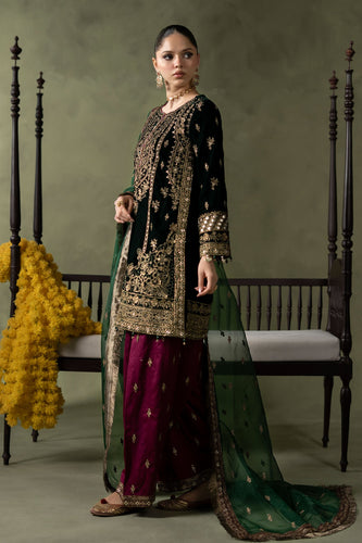 Green Velvet Suit with Farshi Shalwar – 3 Piece