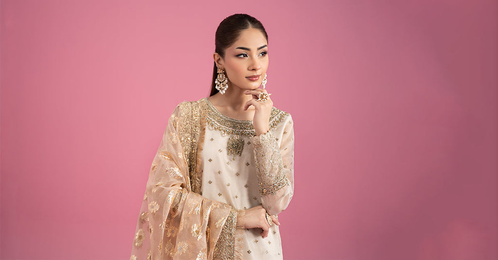 Off White Organza 3 Piece Embroidered Suit