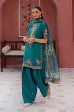 Load image into Gallery viewer, Spray Embroidered Raw Silk Suit for Women - Green