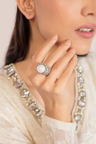 Pearl Crown - White Ring